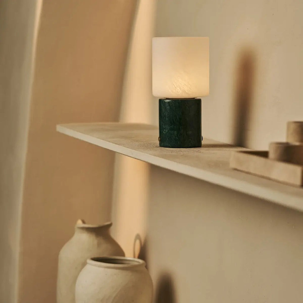 Cuyp cordless lamp 5000 mAh battery detail