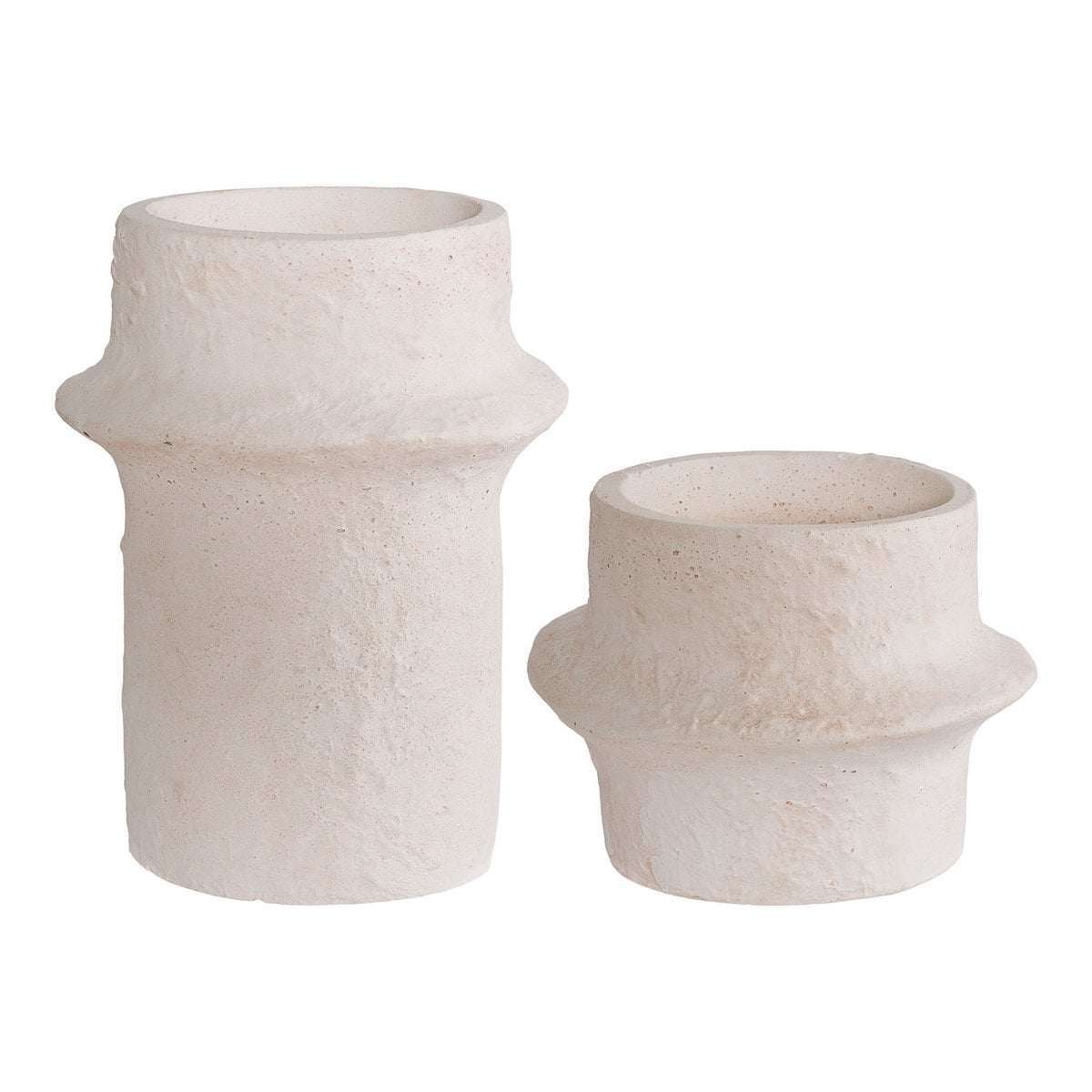 Cemina cement candle holders side view showing cylindrical form