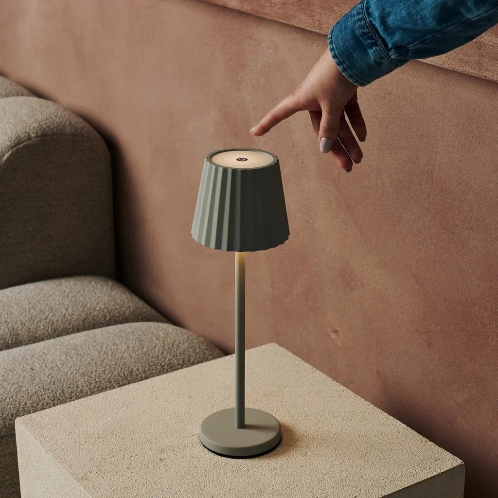 Maya shadow grey lamp close-up of metal finish and touch base