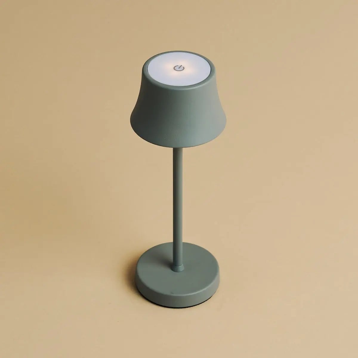 De Pijp mouse grey portable lamp lifestyle kitchen setting