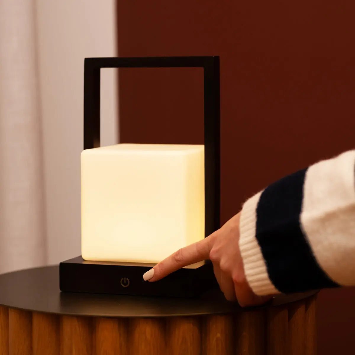 Noah cordless lamp side view showing dark brown form