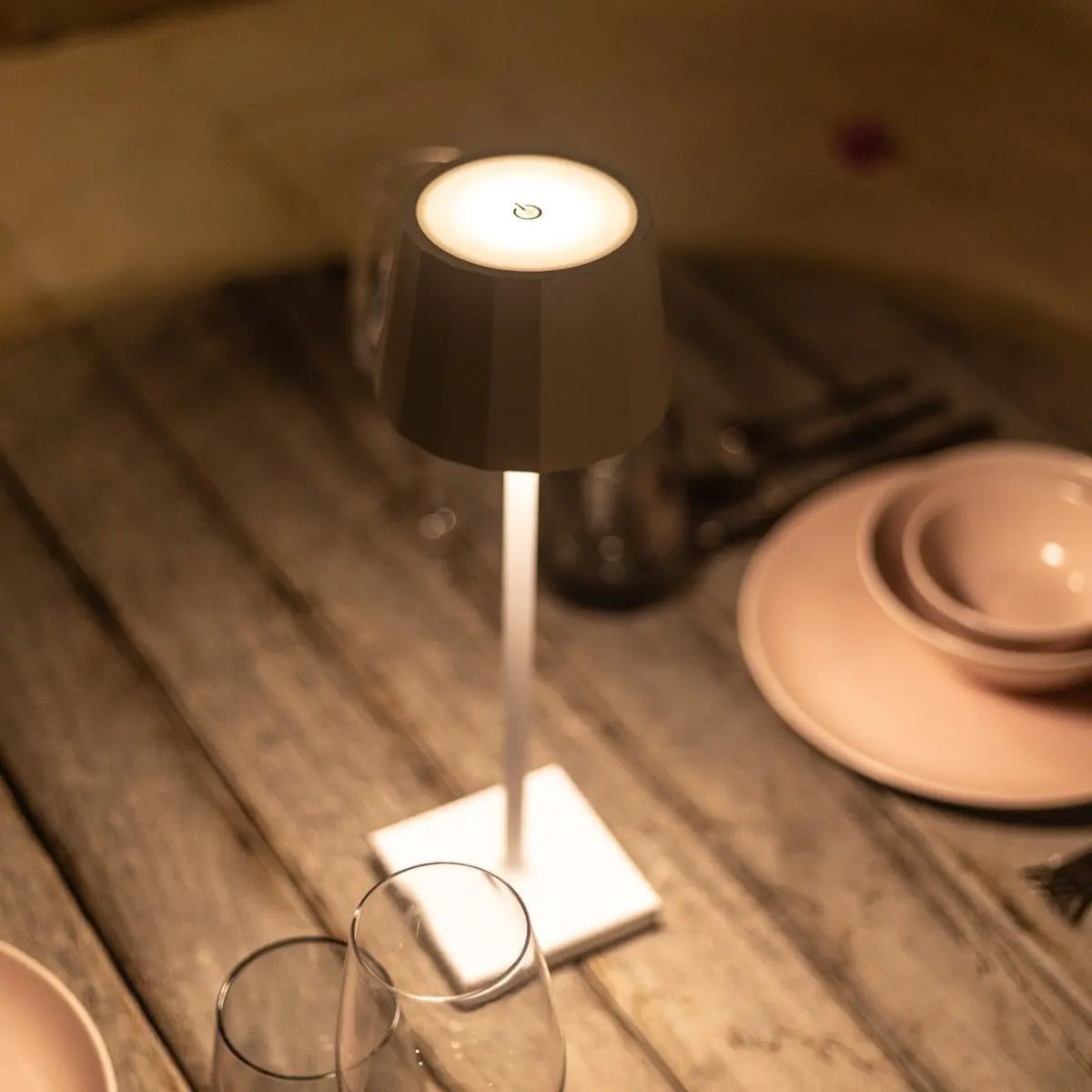 William metal lamp in living room console setting