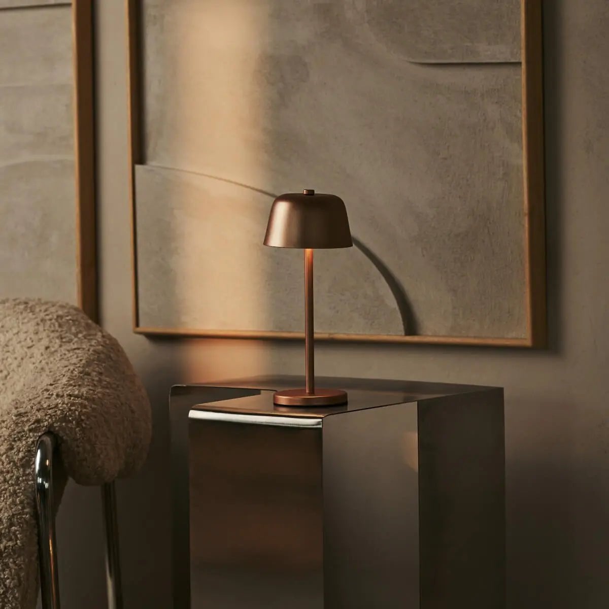 Fenn metal lamp side view showing cylindrical copper form