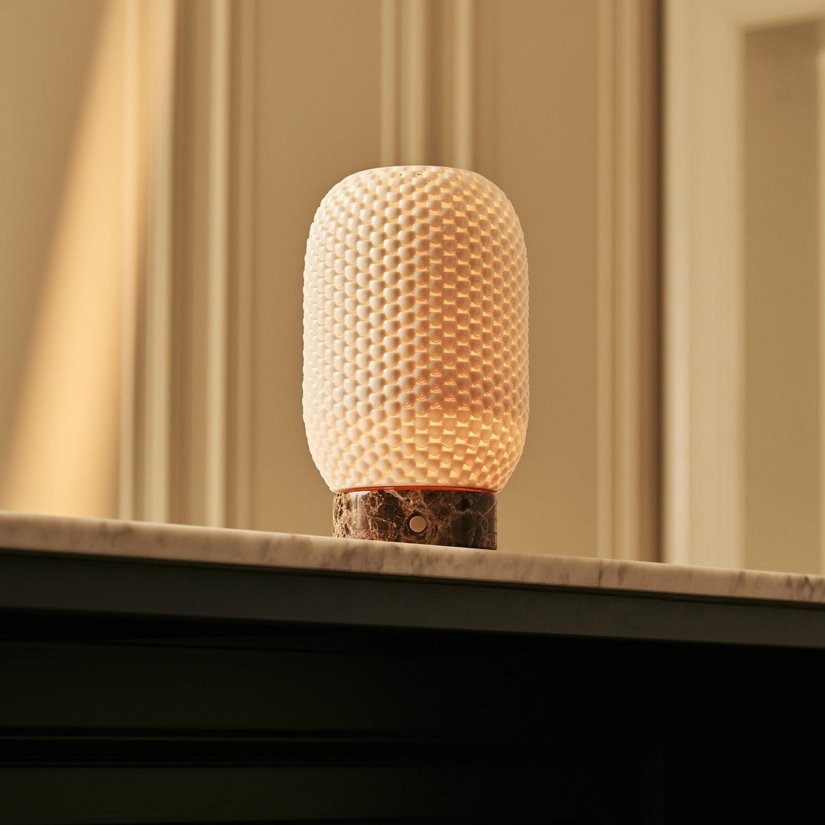Aurora rechargeable lamp close-up of 3D porcelain shade texture