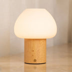 Fynn wooden lamp USB-C charging detail