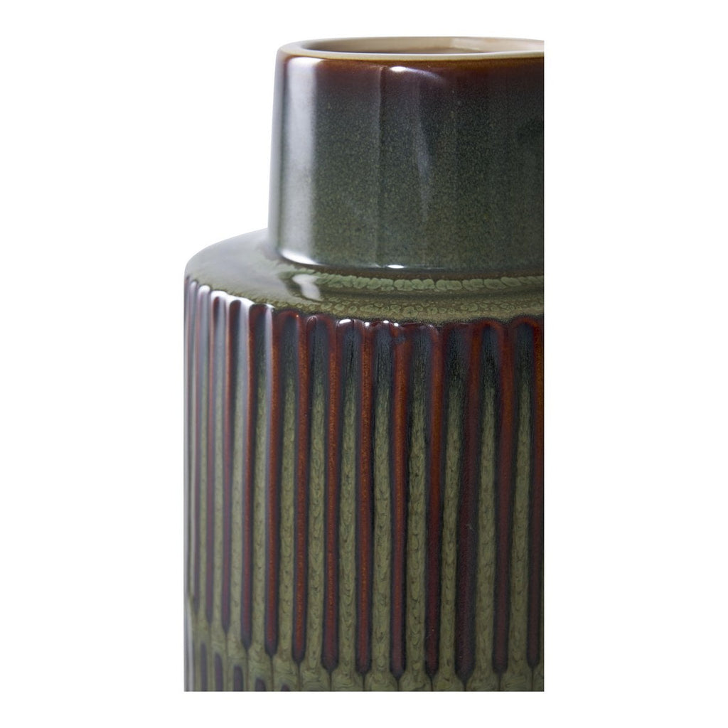 Bambora ribbed vase full product view on white background