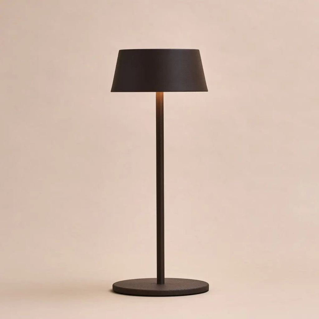Hugo rechargeable lamp in dining room setting