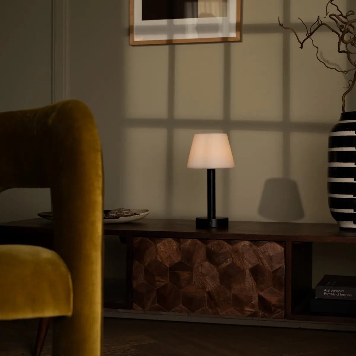 Zoe rechargeable lamp IP44 outdoor use