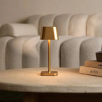 Ava rechargeable lamp 5200 mAh battery detail