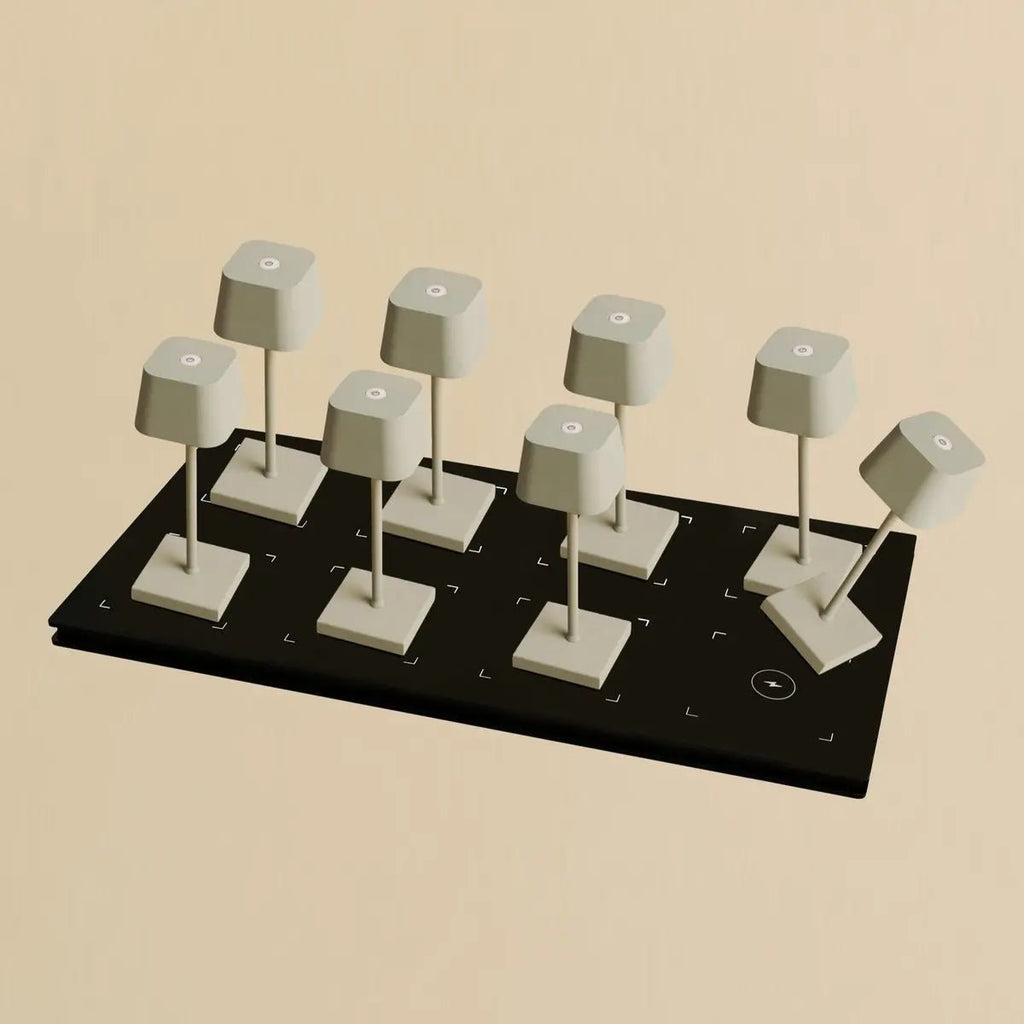 8 Sarphati lamps on Central Station Dock for simultaneous charging