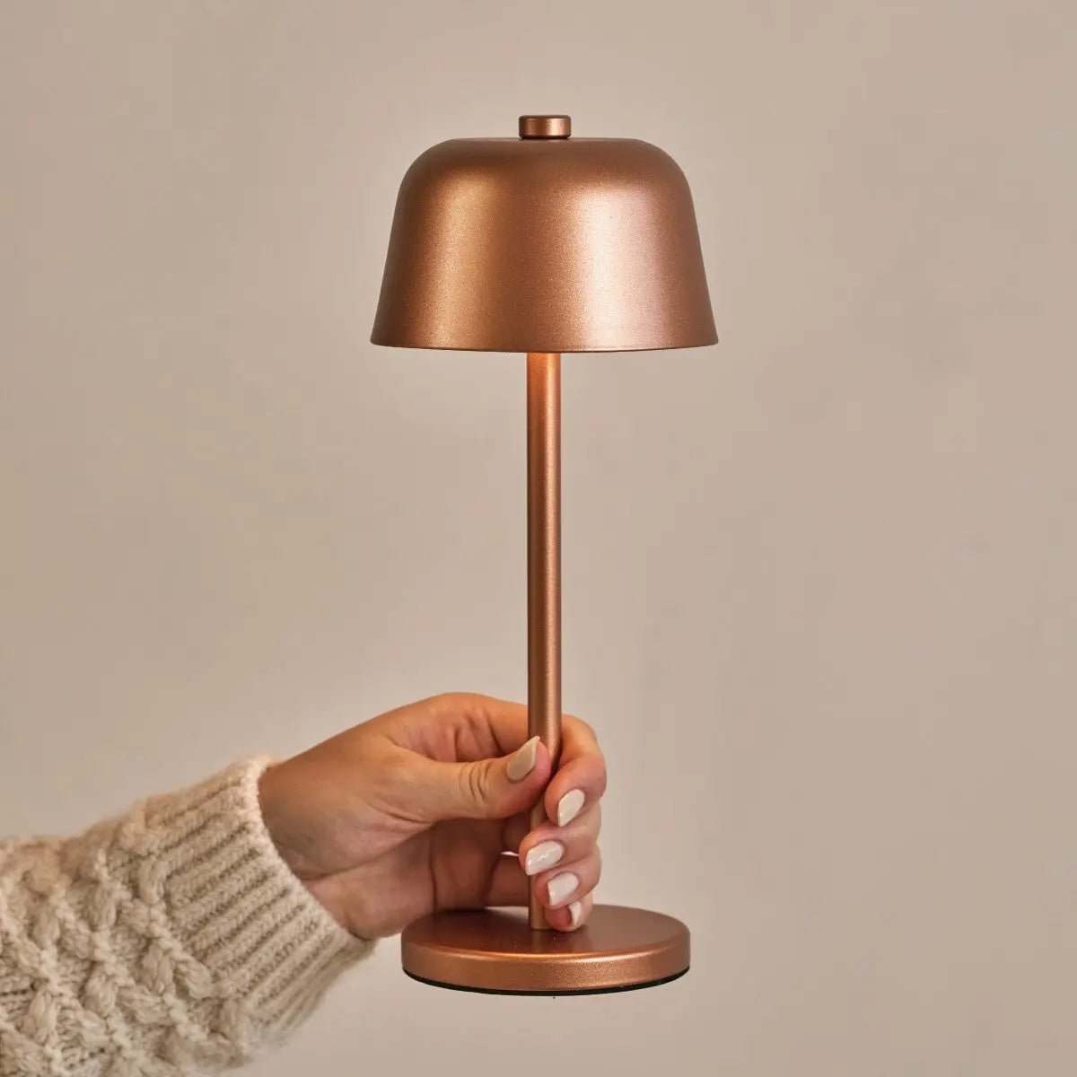 Fenn copper metal rechargeable cordless table lamp