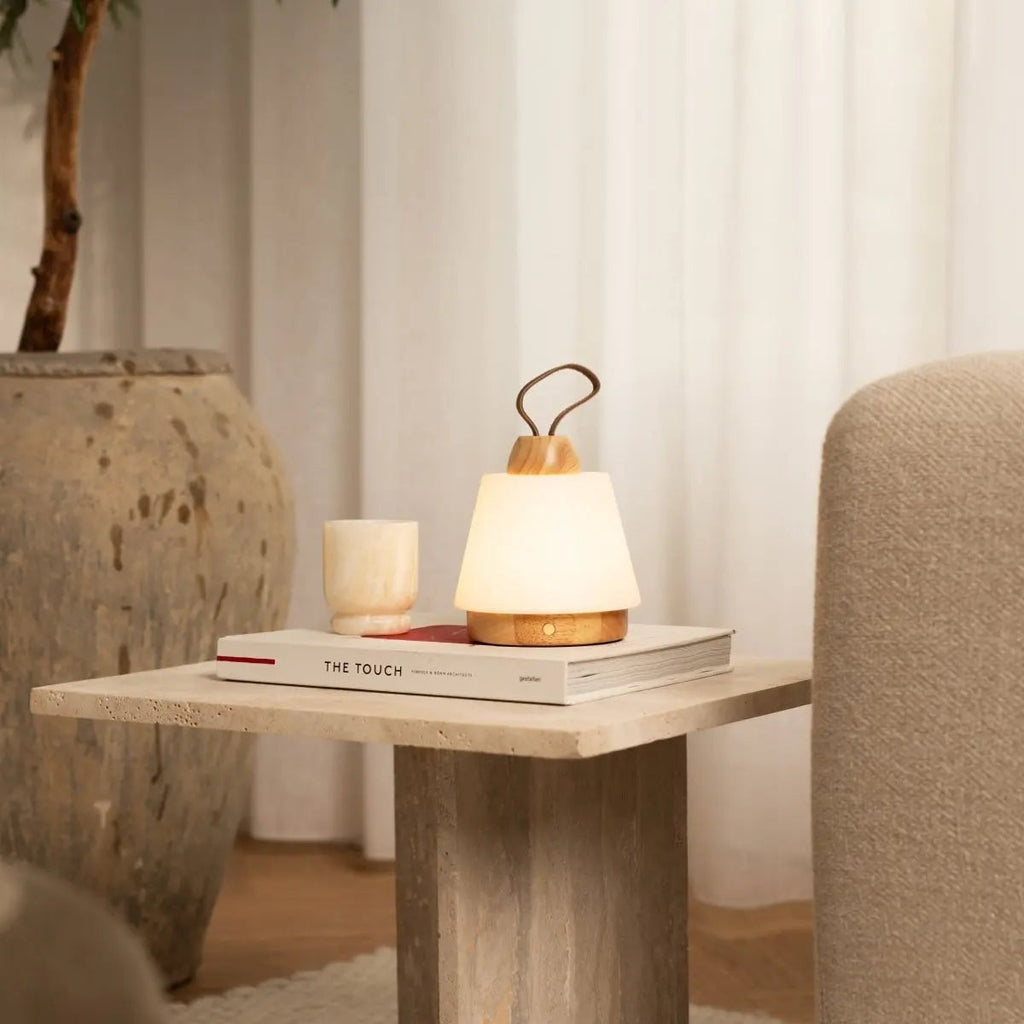 Liv wood leather lamp USB-C charging detail