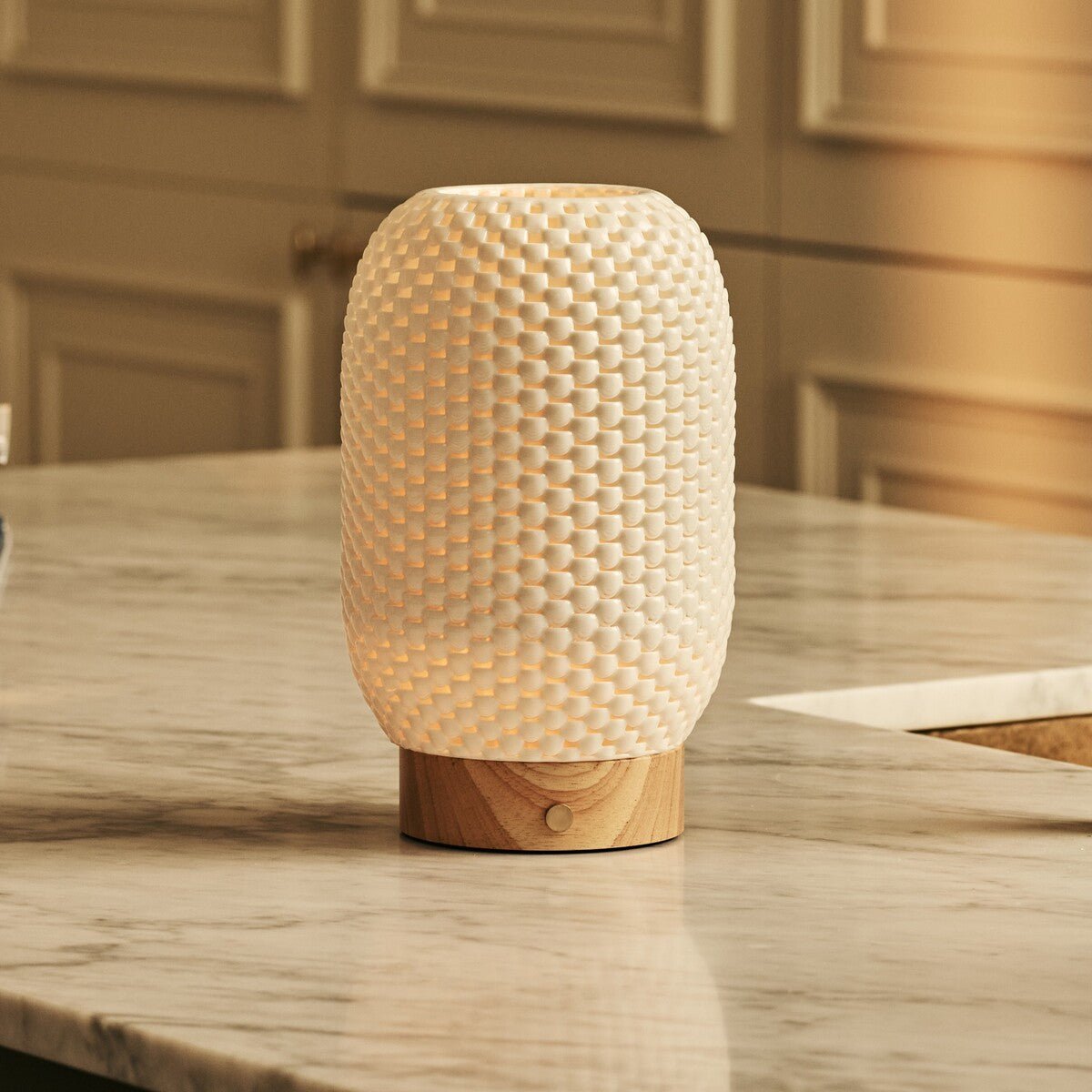 Aurora rechargeable lamp in Scandinavian interior
