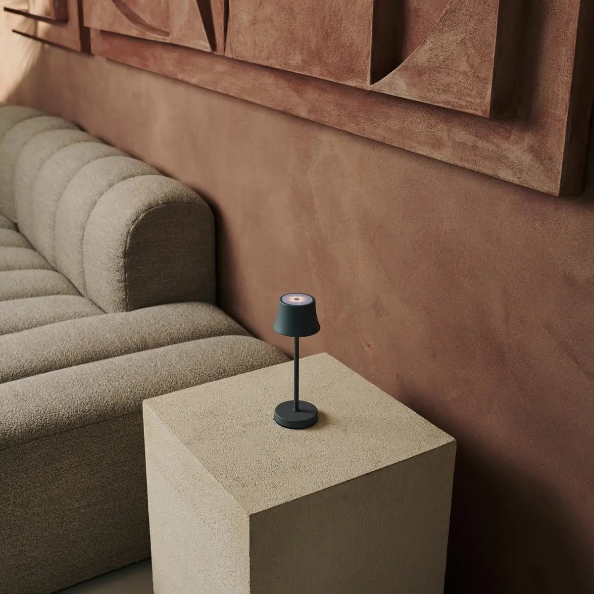 De Pijp mouse grey lamp in restaurant interior setting