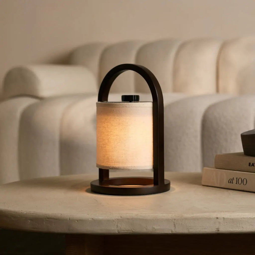 River rechargeable cordless lamp 5000 mAh battery detail