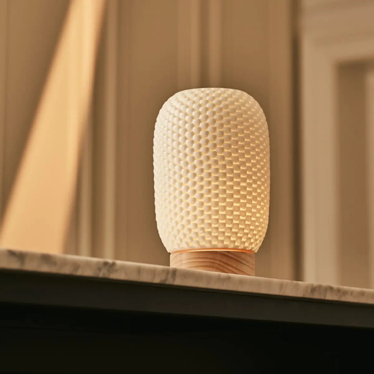 Aurora light brown wood 3D porcelain rechargeable table lamp