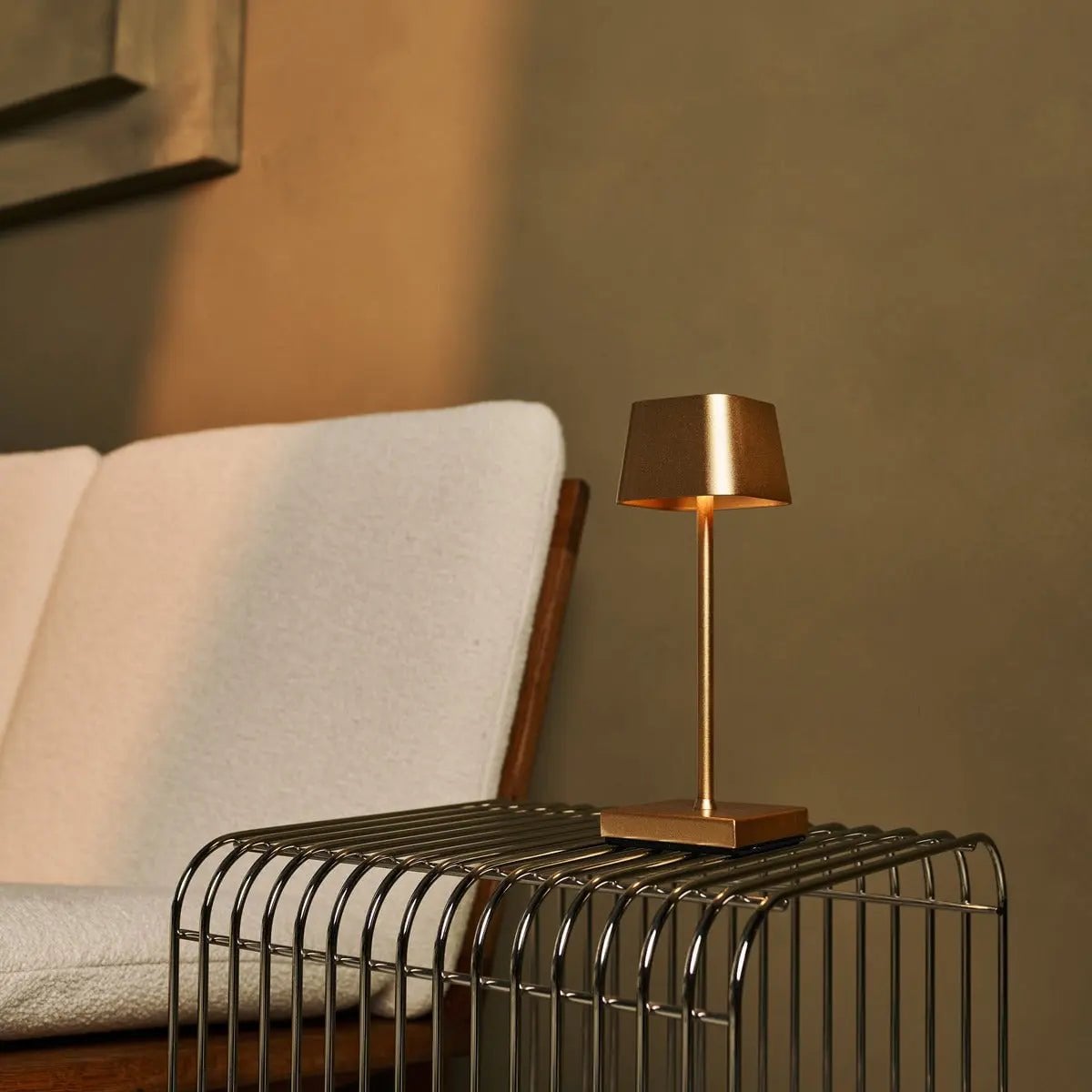 Sarphati lamp detail of matte gold metal texture