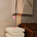 Wouter rechargeable lamp touch-dim function close-up