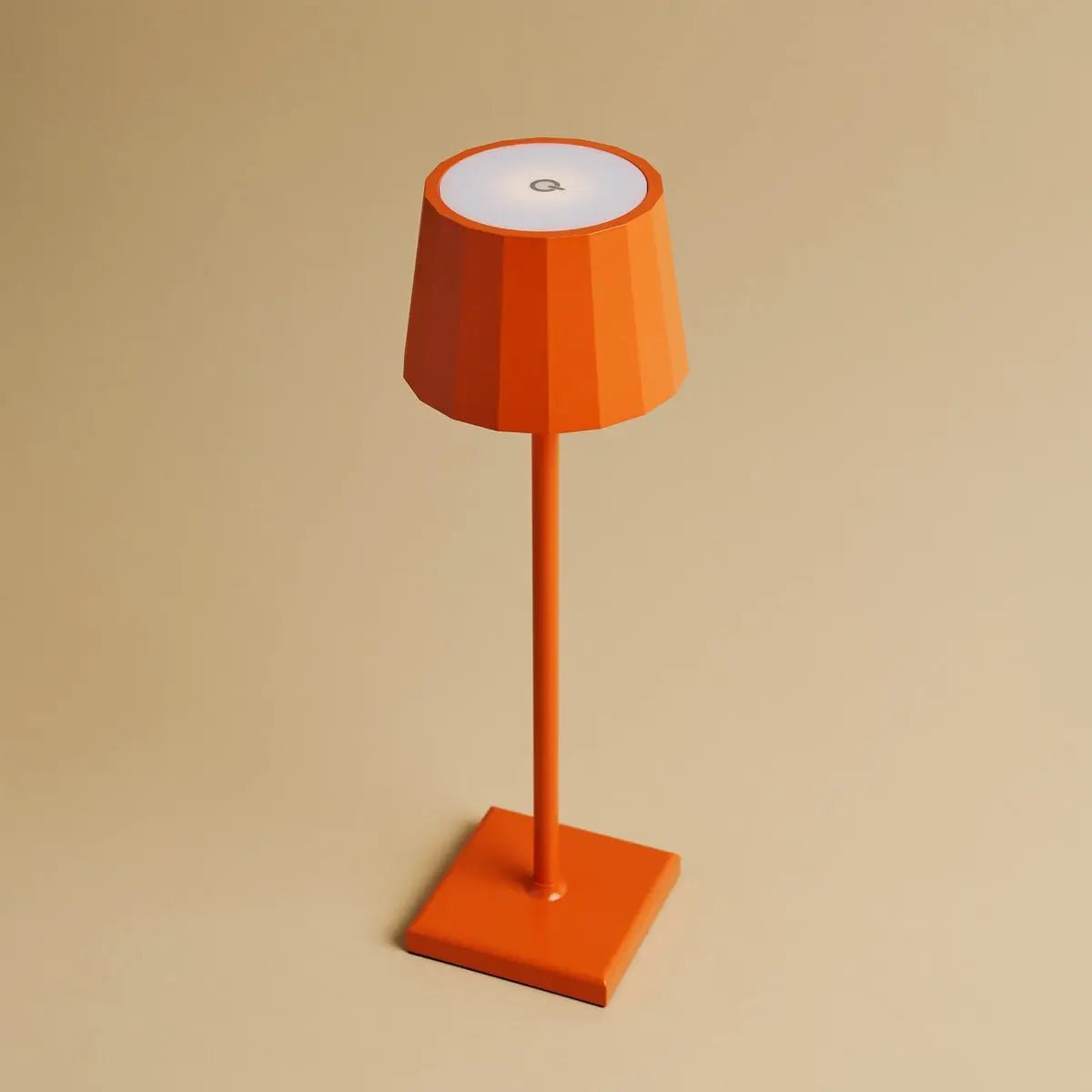 dwelly Wouter Professional Set arranged on table