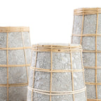 Die Cutie Vase aus Beton und Rattan