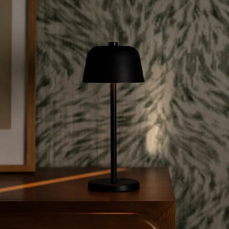 Anton rechargeable lamp 5200 mAh battery detail
