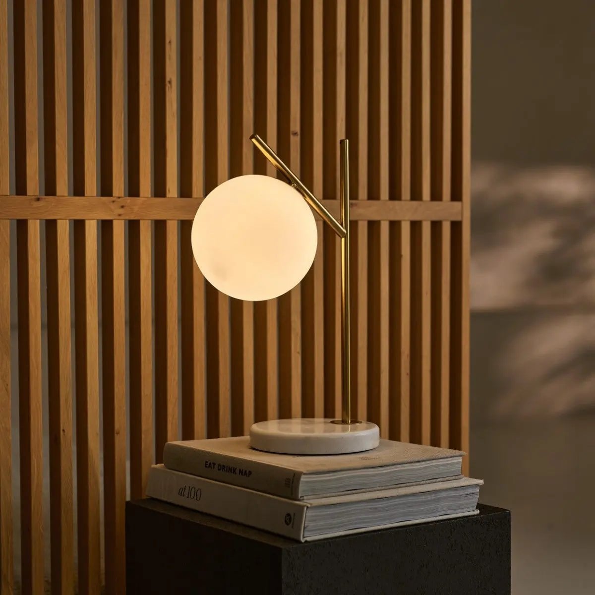 Selwyn elegant table lamp interior statement piece